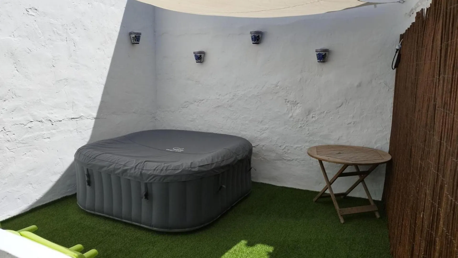 شقة Apartment, Balcony With A View And A Jacuzzi Almuñécar