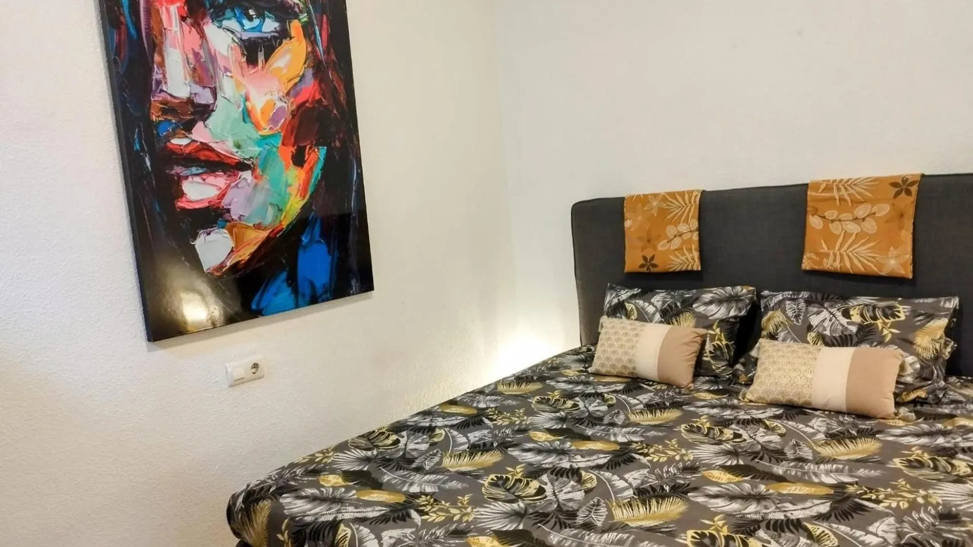 Apartment, Balcony With A View And A Jacuzzi Almuñécar شقة
